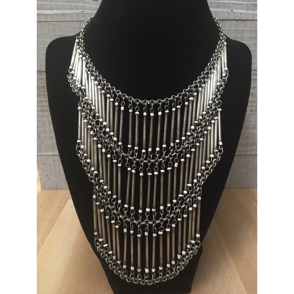 NY&CO Silver Bib Necklace